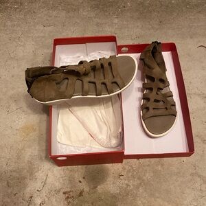 Arche sandals size 7-38